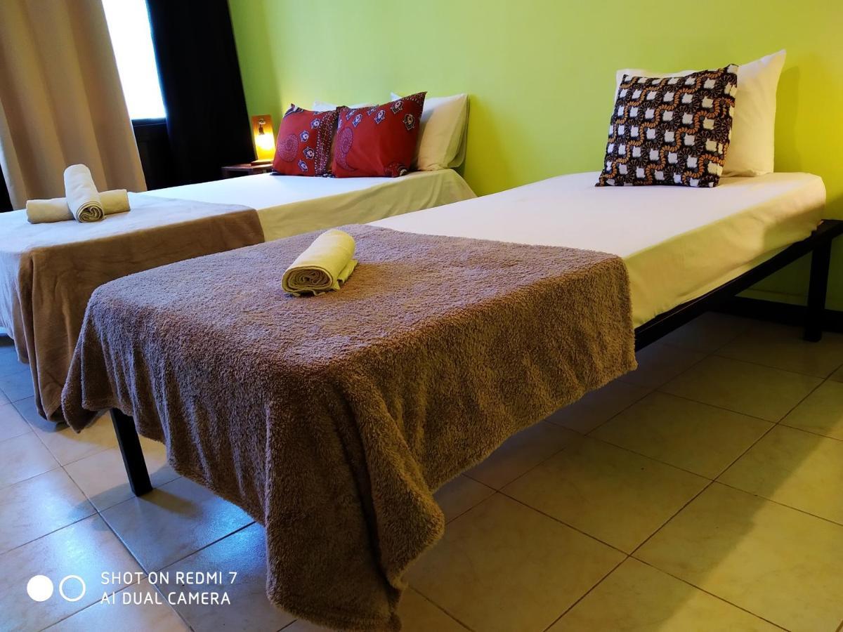 Praiadise Hostel Vila Nova 外观 照片